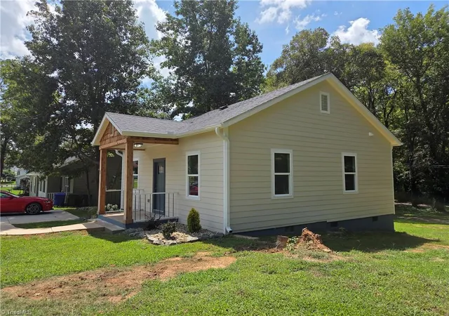 2nd image of 3 Hames St, Lexington, NC 27295 | MLS# 1233142