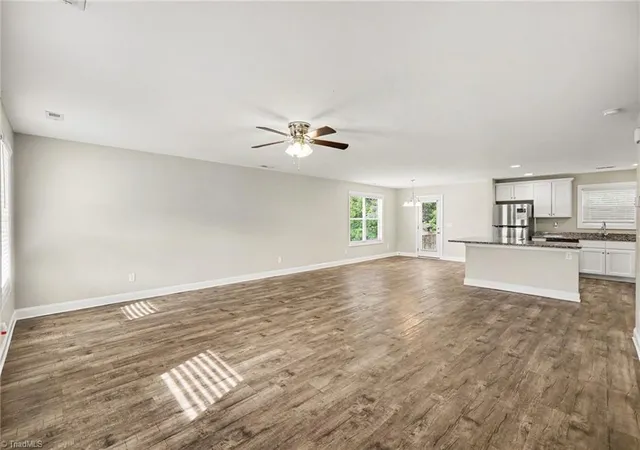 4th image of 1462 Mayfair Dr, Conover, NC 28613 | MLS# 1225636