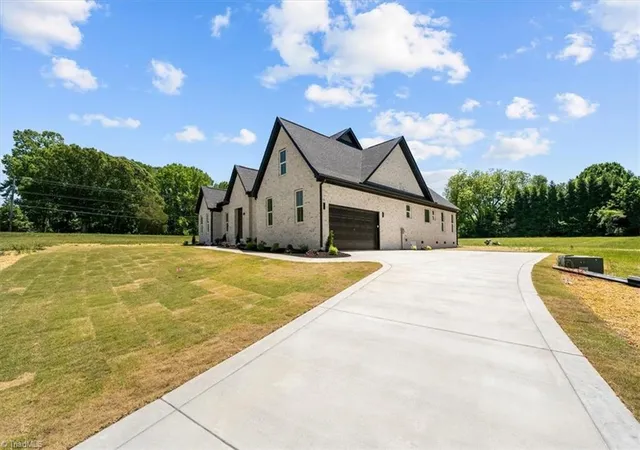48th image of 101 Maxmillan Dr, Greensboro, NC 27406 | MLS# 1218071
