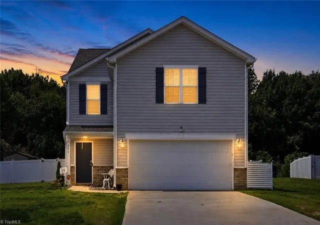 Photo 3 of Single family home for sale at 290 Tally Meadow Ct, Lexington, NC 27295 | MLS# 1233228 | Listing updated on 2026-09-13