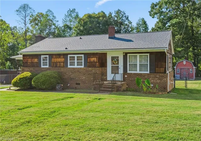 Photo 3 of Single family home for sale at 216 Circle Dr, Gibsonville, NC 27249 | MLS# 1233241 | Listing updated on 2026-08-24
