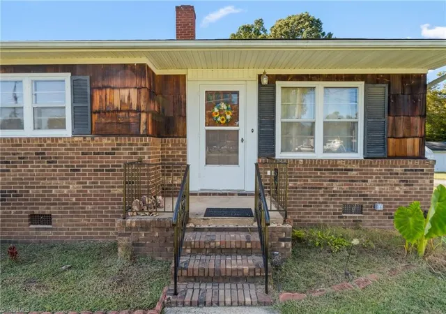 Photo 3 of Single family home for sale at 216 Circle Dr, Gibsonville, NC 27249 | MLS# 1233241 | Listing updated on 2026-09-22