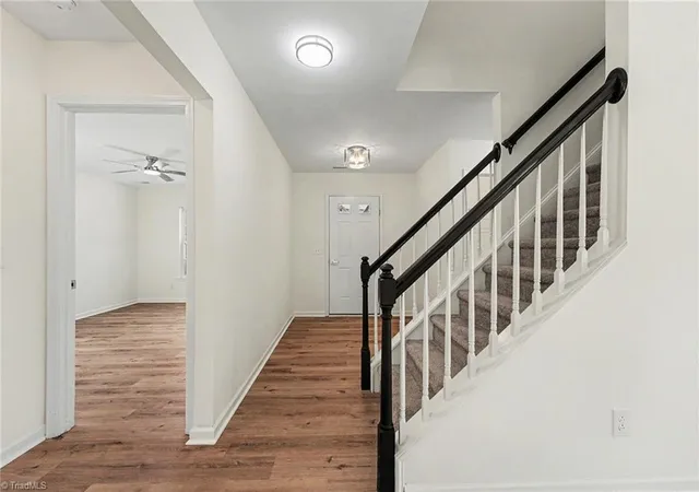 Photo 3 of Single family home for sale at 112 Parkview Ct, Archdale, NC 27263 | MLS# 1231581 | Listing updated on 2026-09-08