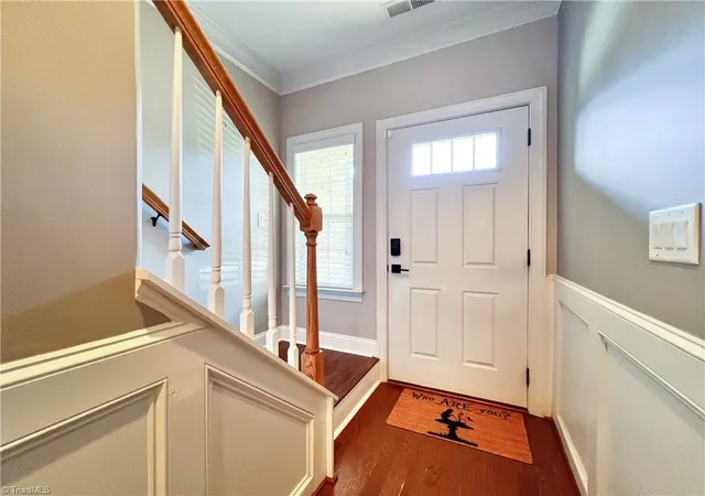 Photo 4 of Single family home for sale at 1166 Augustine Hts Dr, Winston Salem, NC 27103 | MLS# 1226867 | Listing updated on 2026-10-08