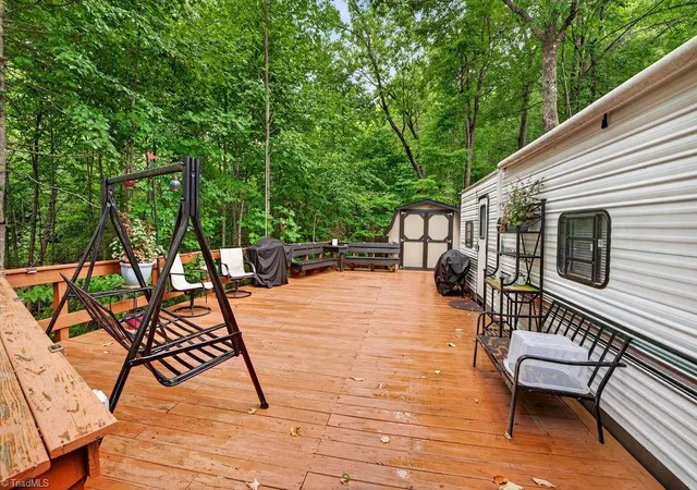 Photo 3 of Manufactured home for sale at 189 Club House Dr, Ennice, NC 28623 | MLS# 1233266 | Listing updated on 2026-08-27