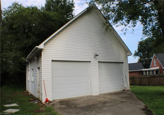 5th image of 340 Marion St, Mount Airy, NC 27030 | MLS# 1230719