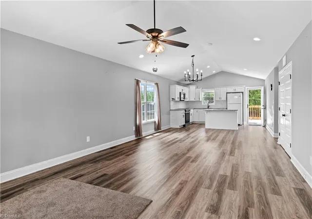 Photo 3 of Single family home for sale at 100 Hillside Dr, Thomasville, NC 27360 | MLS# 1218691 | Listing updated on 2026-06-23