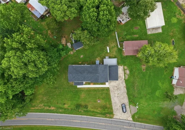 49th image of 1224 Mizpah Church Rd, Reidsville, NC 27320 | MLS# 1230034