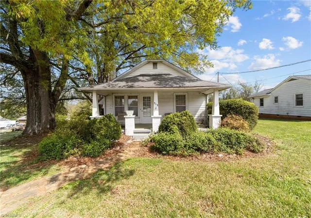 Photo 3 of Single family home for sale at 313 E King St, King, NC 27021 | MLS# 1176532 | Listing updated on 2026-07-10