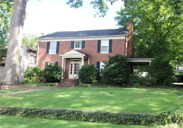 Photo 1 of Single family home for sale at 710 Sunset Dr, High Point, NC 27262 | MLS# 1230000 | Listing updated on 2026-09-30