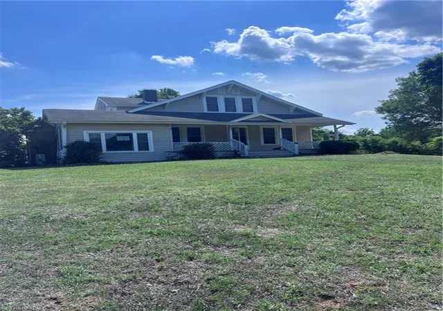 1st image of 4470 Burton Rd, Thomasville, NC 27360 | MLS# 1225708