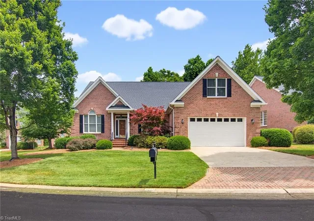 2nd image of 4733 Barrington Pl Ct, Jamestown, NC 27282 | MLS# 1224771