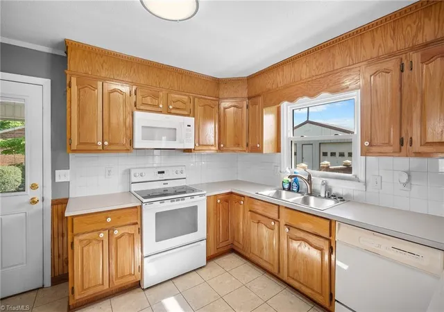 5th image of 287 Holly Ave, Mount Airy, NC 27030 | MLS# 1219700