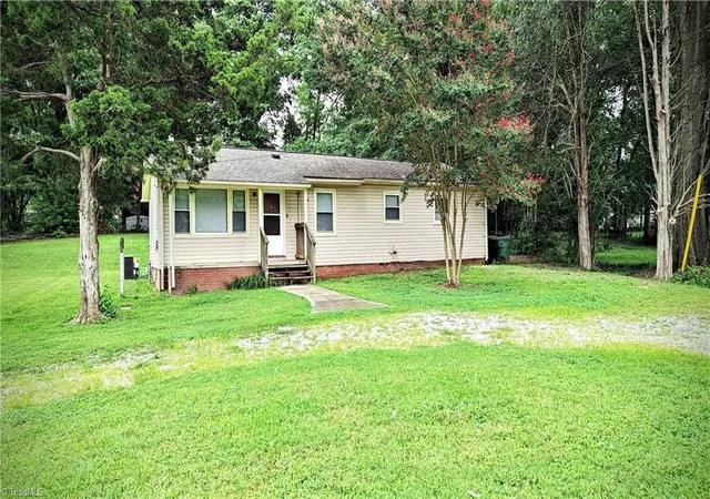 Photo 1 of Sale Pending at 826 Graylyn Dr, High Point, NC 27263 | MLS# 1229219 | Listing updated on 2026-09-14