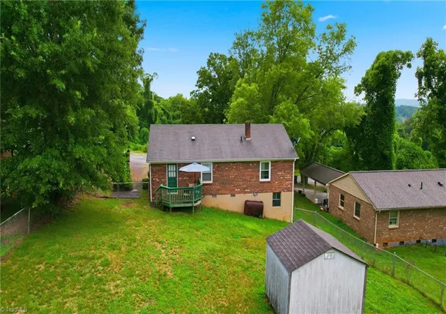 Homes for sale in North Wilkesboro, NC | 3020 Pearson St, North Wilkesboro, NC 28659 | MLS# 1227420