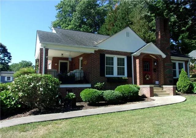 1st image of 1247 Sunset Dr, Asheboro, NC 27205 | MLS# 1228196