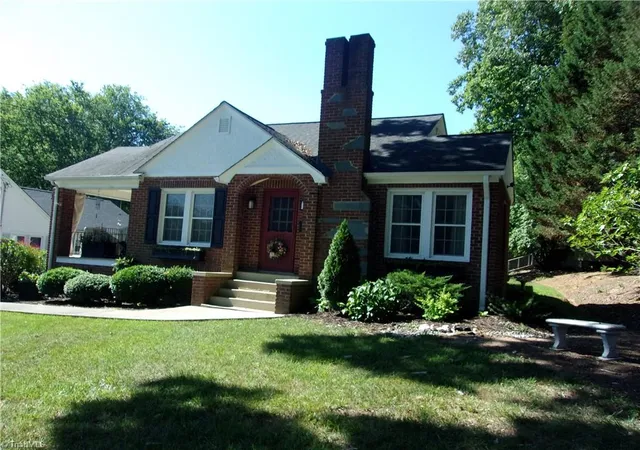 3rd image of 1247 Sunset Dr, Asheboro, NC 27205 | MLS# 1228196