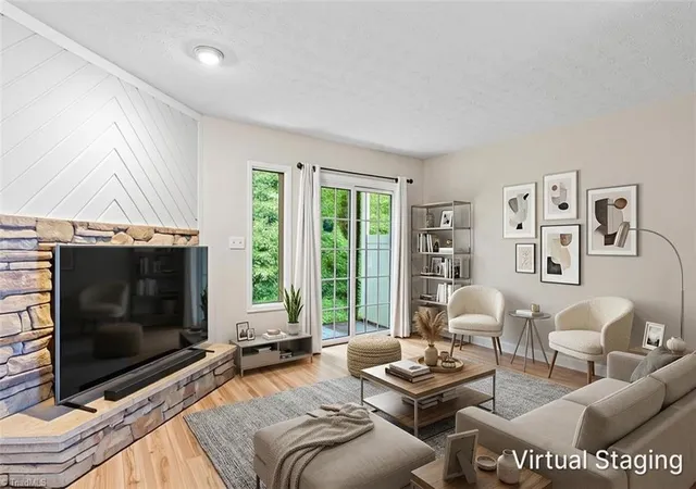 3rd image of 165 Forest View Dr, Winston Salem, NC 27104 | MLS# 1229588
