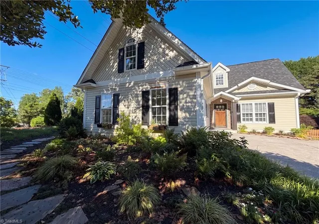Photo 1 of Single family home for sale at 105 Jefferson Forest Ct, Winston Salem, NC 27106 | MLS# 1225162 | Listing updated on 2026-10-30
