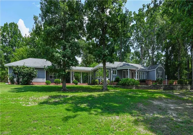 Photo 1 of Single family home for sale at 628 Ritters Lake Rd, Greensboro, NC 27406 | MLS# 1229137 | Listing updated on 2026-08-13