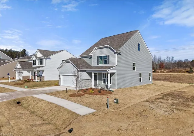 3rd image of 334 Blooming Maple Dr, Kernersville, NC 27284 | MLS# 1197701