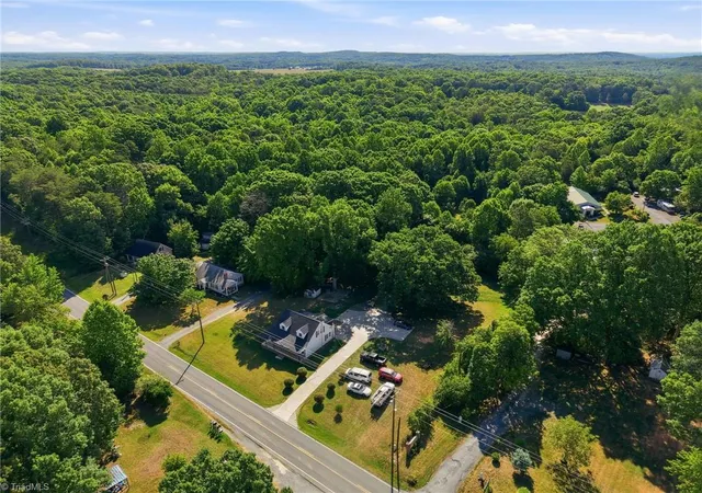 Homes for sale in Randleman, NC | 2816 Old Liberty Rd, Randleman, NC 27317 | MLS# 1224833