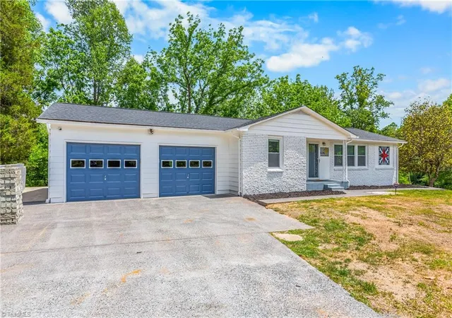 2nd image of 636 Bryant Mill Rd, Ararat, NC 27007 | MLS# 1219849