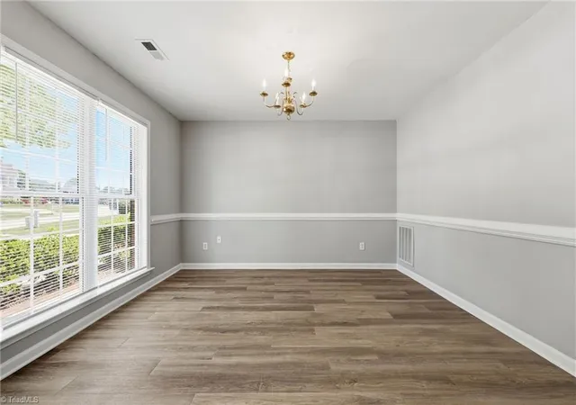 5th image of 4002 Auburn Hills Dr, Greensboro, NC 27407 | MLS# 1226164