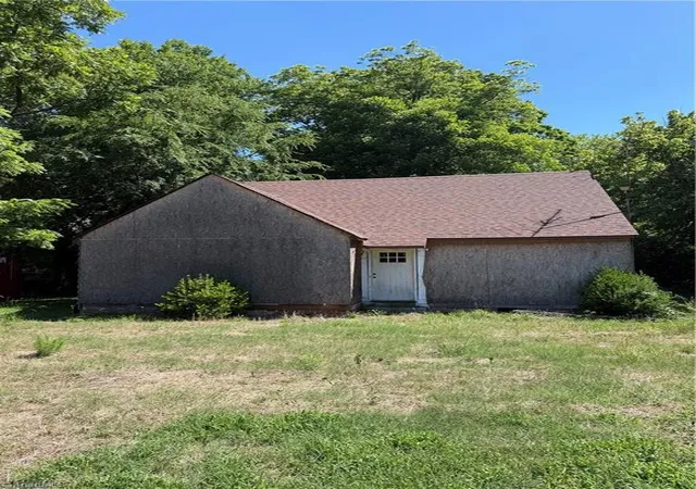 Homes for sale in Sophia, NC | 6574 Us Hwy 311, Sophia, NC 27350 | MLS# 1222922