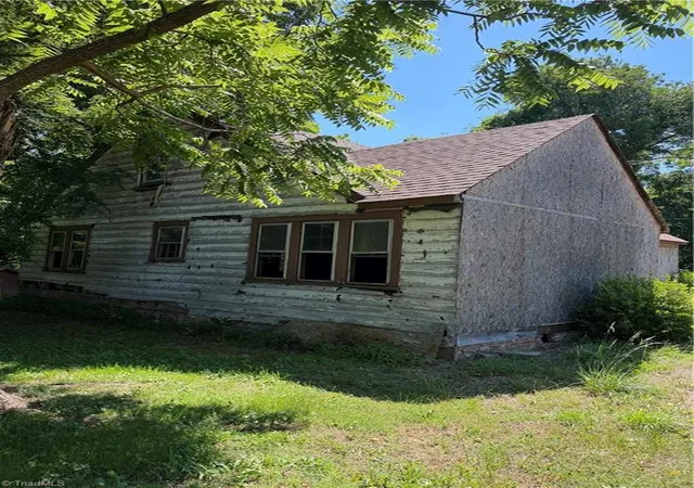 Photo 3 of Single family home for sale at 6574 Us Hwy 311, Sophia, NC 27350 | MLS# 1222922 | Listing updated on 2026-07-31