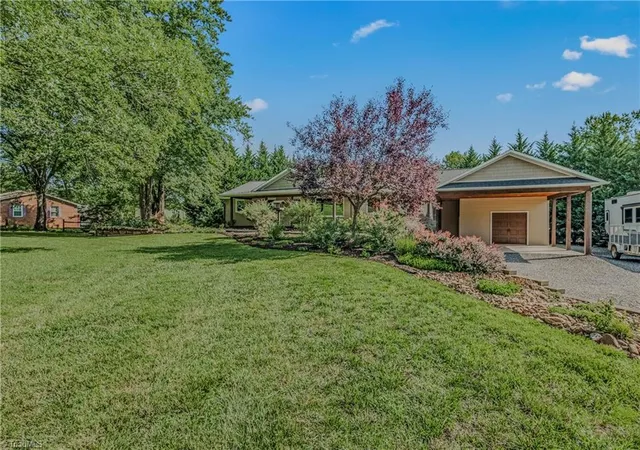 4th image of 1388 Pipers Gap Rd, Mount Airy, NC 27030 | MLS# 1228057