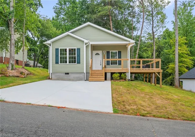1st image of 4160 Moat Dr, Winston Salem, NC 27101 | MLS# 1222144