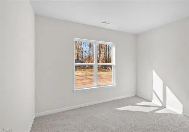 4th image of 304 Balsam Fir Ct, Thomasville, NC 27360 | MLS# 1223889