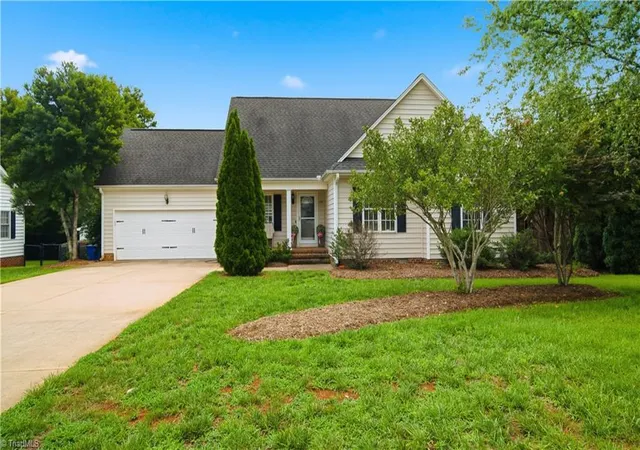 2nd image of 109 Cale Dr, Burlington, NC 27215 | MLS# 1230153