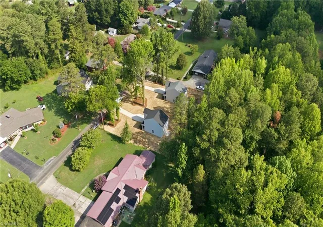 36th image of 120 Maplewood Ave, Thomasville, NC 27360 | MLS# 1227280