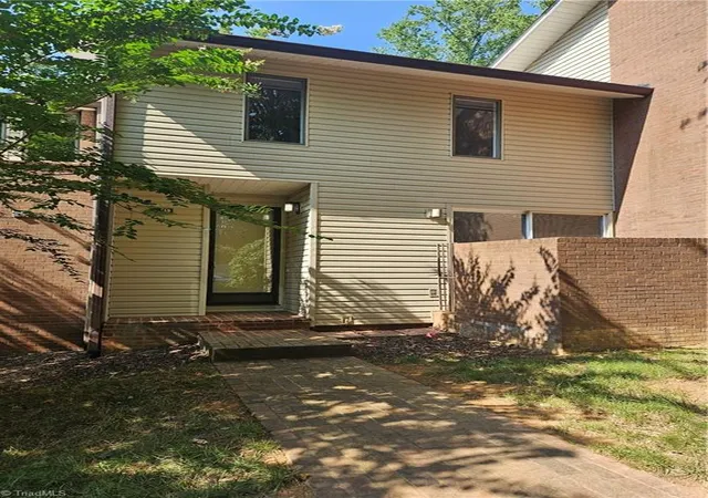 1st image of 113 Forest View Dr, Winston Salem, NC 27104 | MLS# 1229896