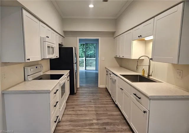 3rd image of 113 Forest View Dr, Winston Salem, NC 27104 | MLS# 1229896