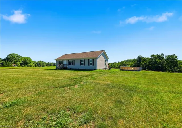 Homes for sale in Elkin, NC | 112 Mining Ridge Church Rd, Elkin, NC 28621 | MLS# 1224628