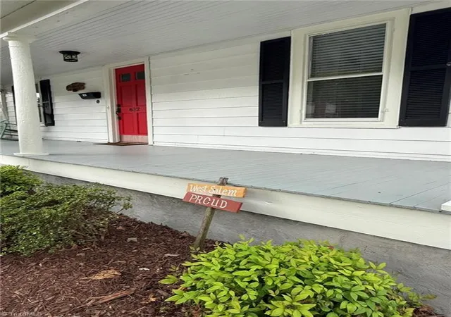 Photo 3 of Single family home for sale at 632 S Green St, Winston Salem, NC 27101 | MLS# 1233968 | Listing updated on 2026-10-16