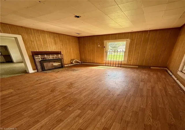 2nd image of 999 Robbins Cir, Lexington, NC 27292 | MLS# 1230651