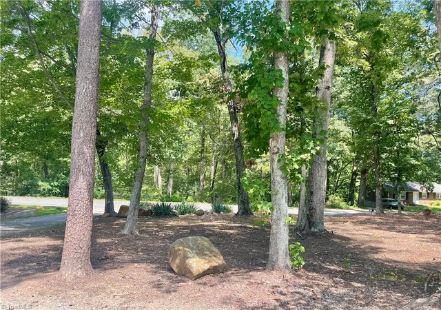 Photo 3 of Single family home for sale at 4830 Balsom Rd, Pfafftown, NC 27040 | MLS# 1233306 | Listing updated on 2026-08-26
