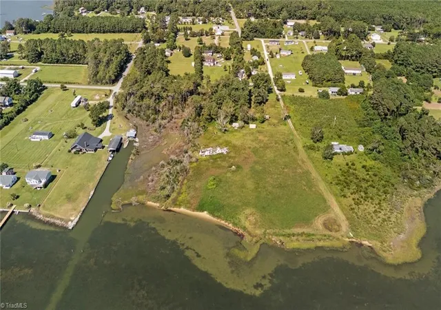 13th image of 174 Miramar Rd, Gloucester, NC 28528 | MLS# 1219179