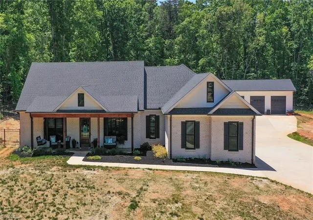 Homes for sale in Tobaccoville, NC | 7988 Ridge Rd, Tobaccoville, NC 27050 | MLS# 1220350