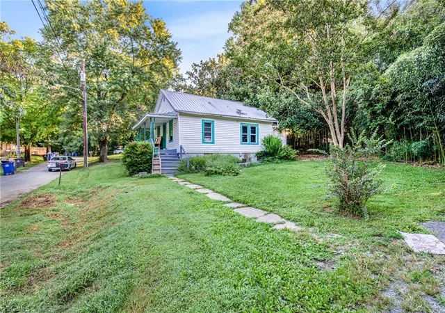 Photo 2 of Single family home for sale at 4839 Merrimac St #2, Winston Salem, NC 27105 | MLS# 1233913 | Listing updated on 2026-08-29