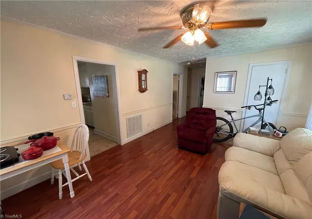 2nd image of 105 Spruce St, Lexington, NC 27292 | MLS# 1233113