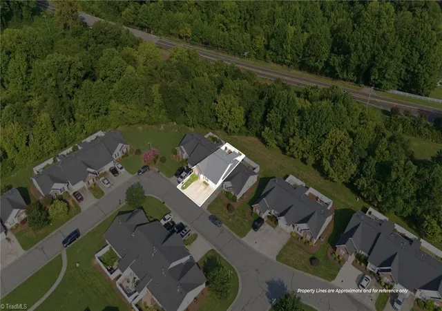 2nd image of 716 Wynbrook Square Ln, Winston Salem, NC 27103 | MLS# 1230763