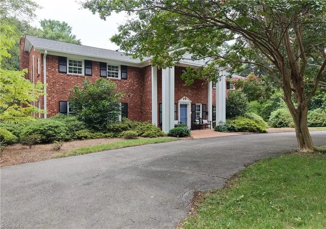 50th image of 2862 Robinhood Rd, Winston Salem, NC 27106 | MLS# 1216332