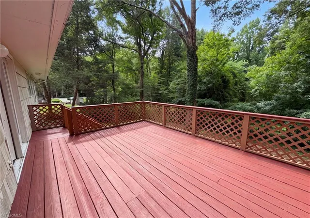 15th image of 5148 Clearview Dr, Winston Salem, NC 27104 | MLS# 1230344