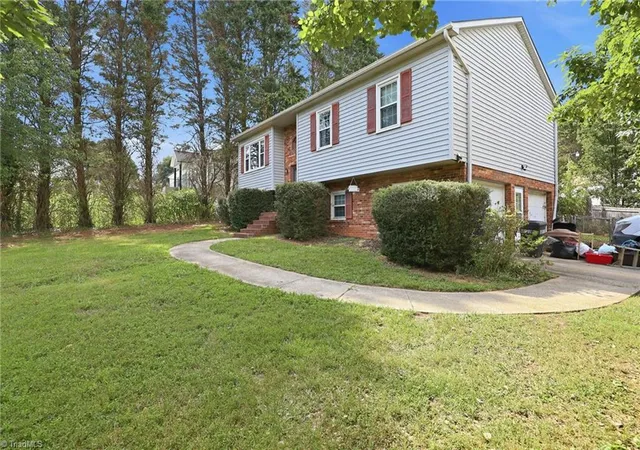 4th image of 7119 Hunting Brook Ct, Walkertown, NC 27051 | MLS# 1226967