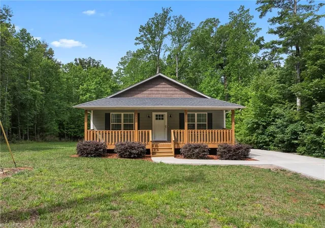 Photo 1 of Single family home for sale at 247 Lake Dr 9, Lexington, NC 27292 | MLS# 1222183 | Listing updated on 2026-08-28